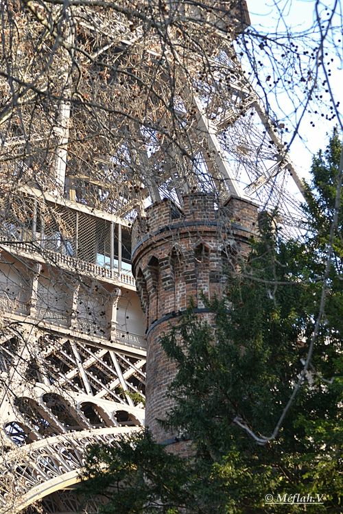 Cheminée tour Eiffel 4