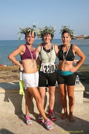 Maratona alla Fidippide 2014 (7^ ed.). Il racconto di Eleonora Suizzo: La Fidippide? Un appuntamento immancabile con il mio mare e il mio faro e, come sempre, con la corsa che mi dà tanto