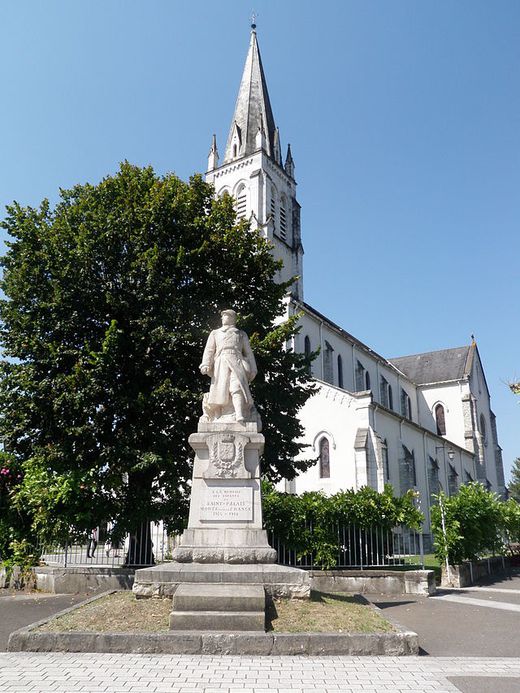Eglise_de_Saint_palais.jpg