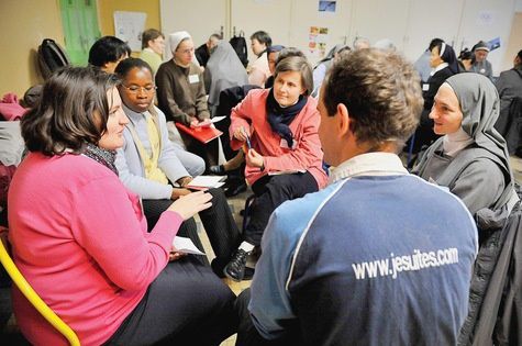 Les-jeunes-religieux-et-religieuses-n-oublient-pas-la-crise.jpg