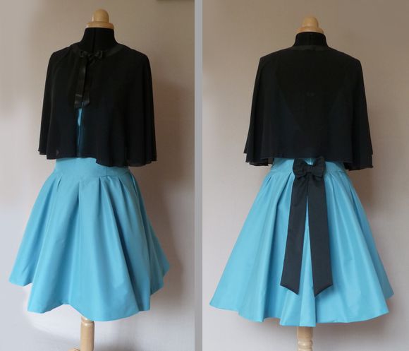 robe Cécile taffetas bleu glacier noeuds noirs 3