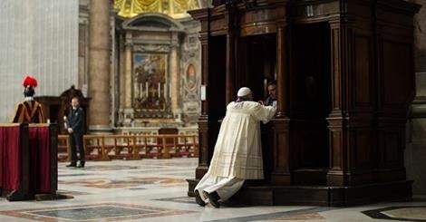 Pape-confession-2.jpg