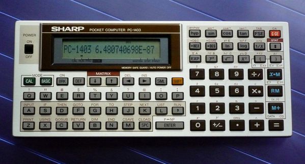 SHARP – Le Rayon des Calculatrices