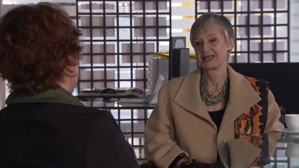 Lydie-de-Perthuis-nouvelle-cliente-agence.jpg