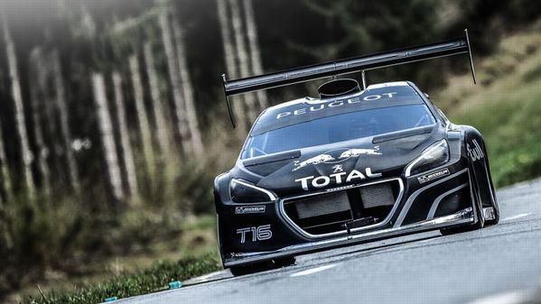 peugeot_208_pikes_peak_2013.jpg