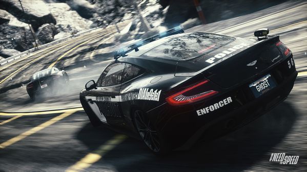 Need-for-Speed-Rivals-Aston-Cop-in-pursuit---Iconic-web.jpg