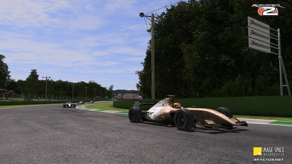 rFactor-2-Renault-3.5-Mills-03.jpg