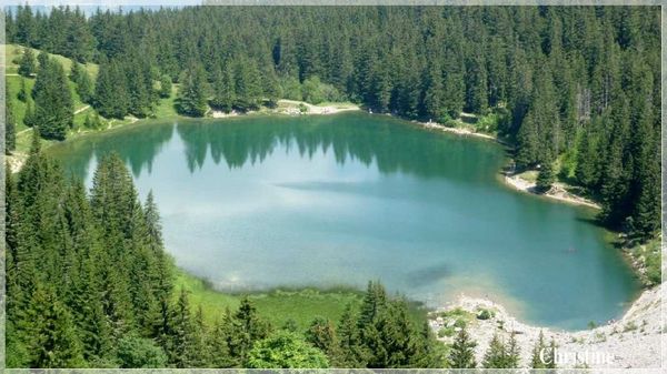 Lac-de-Benit002.jpg