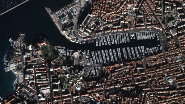 Pleiades - Marseille - Vieux port - Printemps 2012