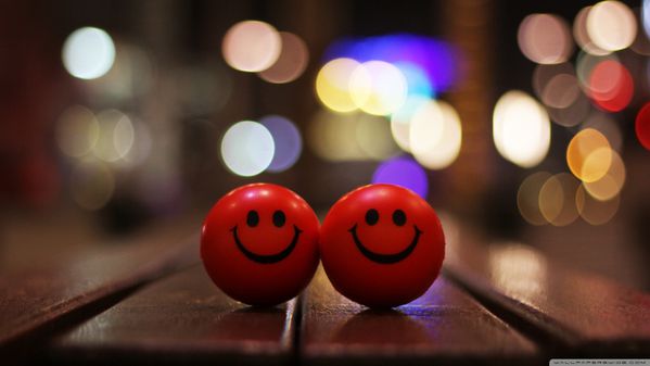 happy_smiley-wallpaper-1600x900.jpg