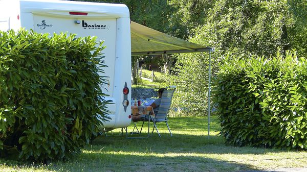 CAMPING MUNICIPAL LA CROIX BLANCHE AUBUSSON 23 CREUSE 2