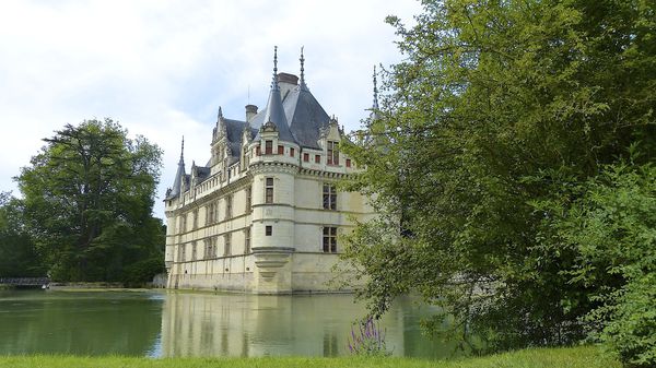Château de D'AZAY LE RIDEAU 0002