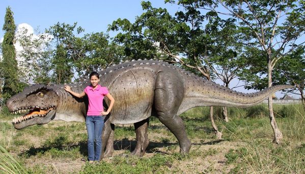 dinosaure-life-size.jpg