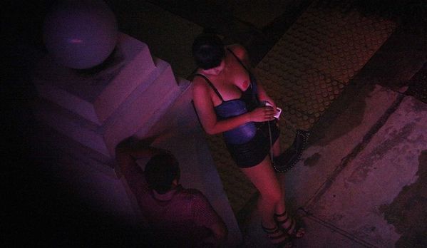 sem13fevb-Z23-prostituee-du-quartier-rouge-de-Geylang-a-Sin.jpg