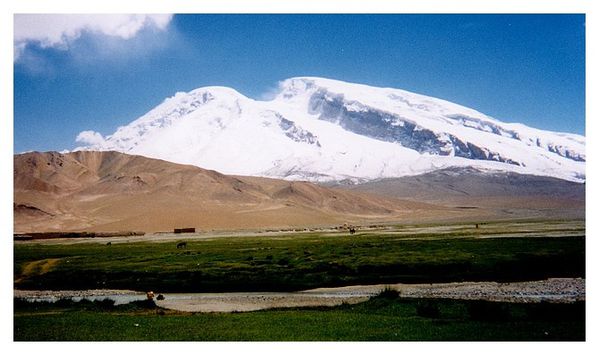 mustagh ata 10