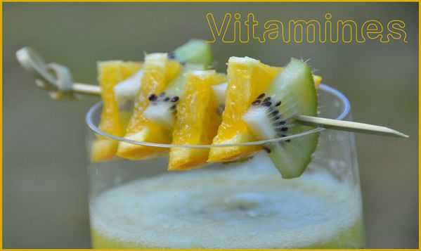Jus-de_fruit_frais.jpg