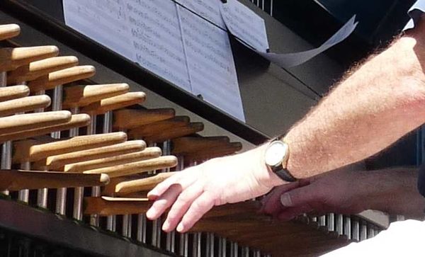 carillon01.jpg