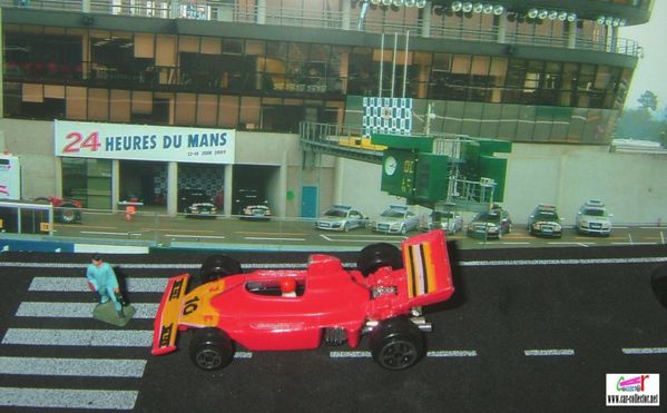 f1 ferrari 312 b3 yatming item 1310 (1)