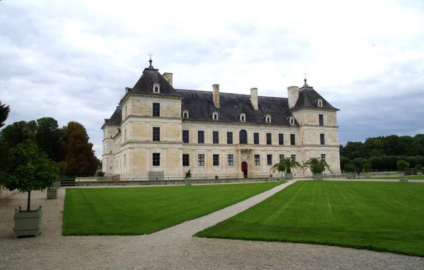 IMGP1960-Chateau-d-Ancy-le-Franc-r.jpg