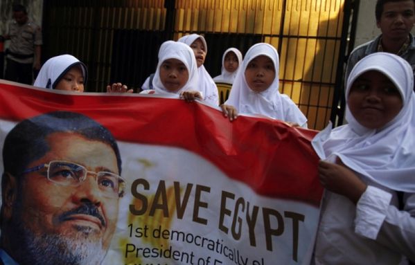 sem13aouh-Z13-Soutien-a-Mohammed-Morsi-Jakarta-Indonesie.jpg
