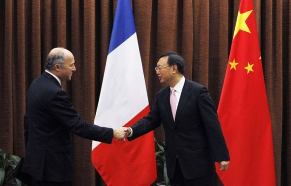 sem12juik-Z29-Laurent-Fabius-Chine-Yang-Jiechi.jpg
