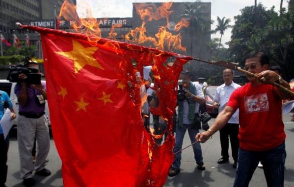 sem12juip-Z16-Protestation-manille-Philippines.jpg