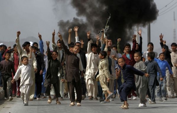 sem12sepe-Z30-Manifestation-Kaboul-anti-americain-Afghanist.jpg