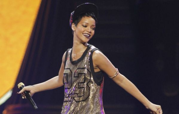 sem12sepg-Z4-chanteuse-Rihanna-Las-Vegas.jpg