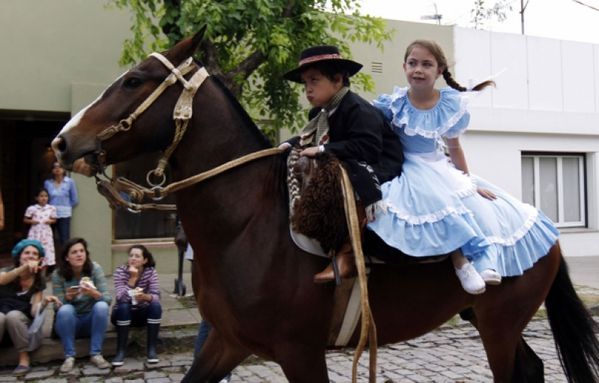 sem12novd-Z21-Une-tradition-sans-age-gauchos-Argentine.jpg