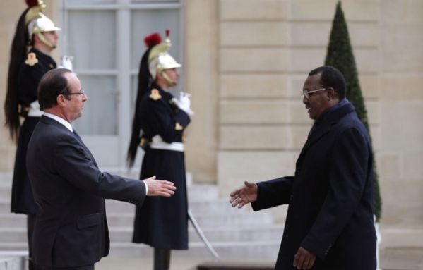 sem12decb-Z7-Francois-Hollande-Idriss-Deby-President-du-Tch.jpg