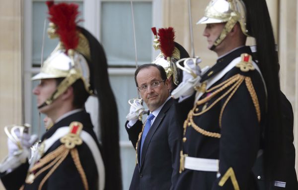 Francois-Hollande-economies-a-trouver-pour-2013.jpg