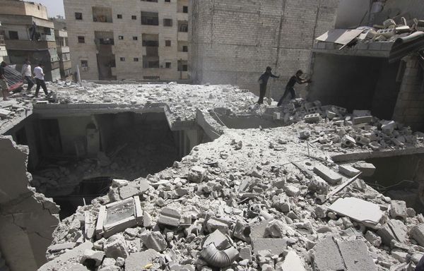 sem13avrb-Z20-ville-d-Alep-Syrie-bombardements-troupes-Bach.jpg