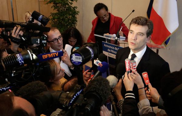 Arnaud-Montebourg-salue-le-patriotisme-de-renault.jpg