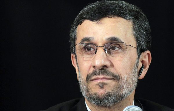 Ahmadinejad-n-a-pas-cree-de-scandale.jpg