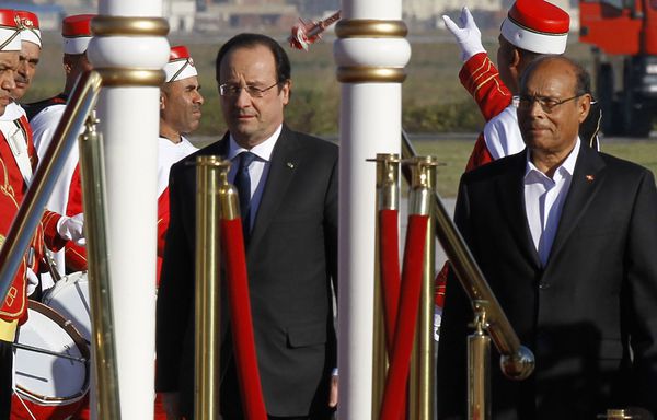 Francois-Hollande-et-le-president-tunisien-Moncef-Marzouki.jpg