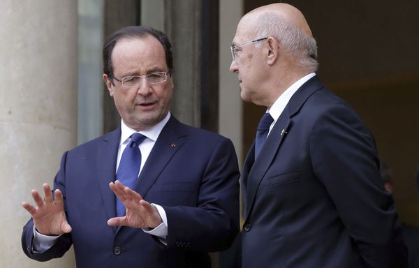 Francois-Hollande-Michel-Sapin-chomage-hausse-fevrier.jpg