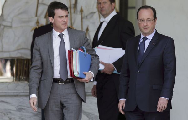 Manuel-Valls-et-Francois-Hollande-reforme-territoriale.jpg