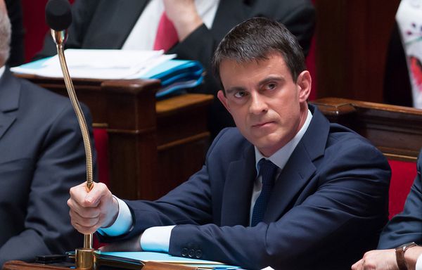 Manuel-Valls-Assemblee-nationale-charge-contre-Thevenoud.jpg