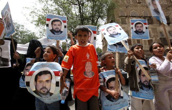 sem52-Z43-yemen-liberation-manifestation-Abdul-Salam-Al-Hil.jpg