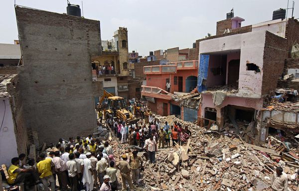 sem57-Z3-Inde-Delhi-Immeuble-effondre.jpg