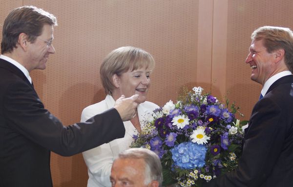sem59-Z6-Angela-Merkel-Guido-Westerwelle-Ulrich-Wi-copie-1.jpg