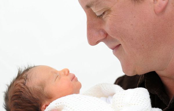 sem70-Z13-David-Cameron-bebe.jpg