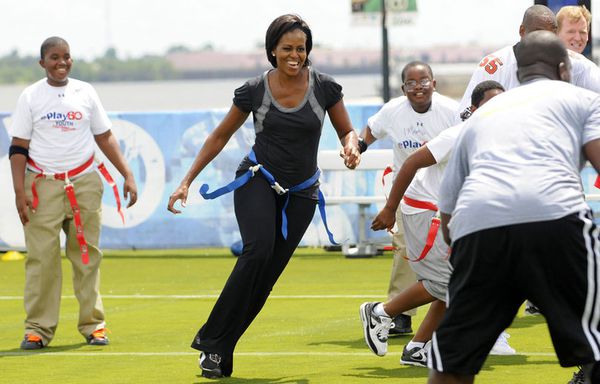 sem73-Z21-Michelle-Obama-flag-football.jpg