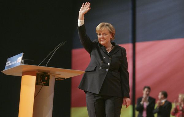 sem92-Z29-Angela-Merkel-congres-CDU.jpg