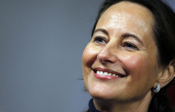 segolene-royal-joue-solo.jpg