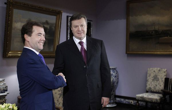 sem95-Z35-Medvedev-Ianoukovitch.jpg