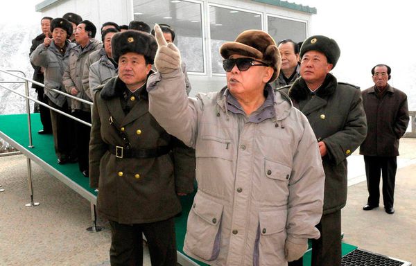 sem103-Z18-Kim-Jong-il.jpg