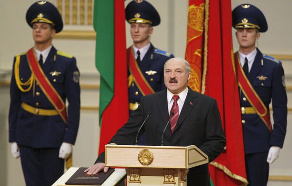 sem11jf-Z26-Loukachenko-Bielorussie-Investiture.jpg