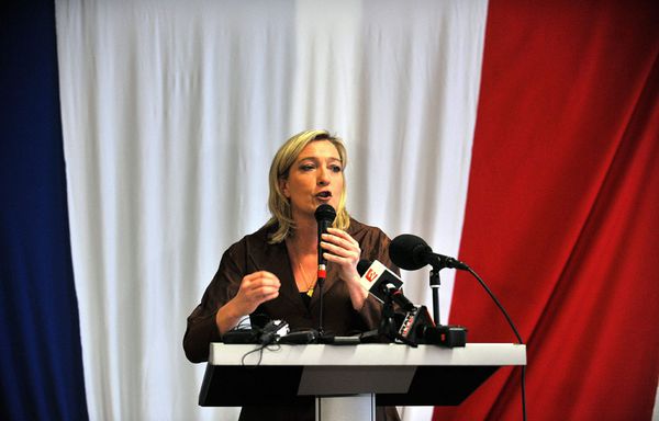Marine-Le-Pen-sondage-la-parisien.jpg