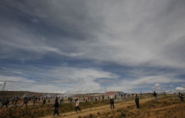 sem11ae-Z10-Bolivie-manifestation-la-paz-salaires.jpg